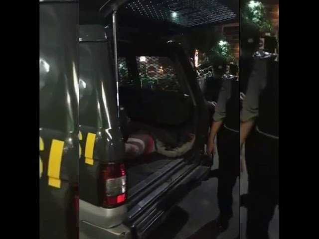 Video Polisi bawa korban luka debat dengan dokter di yogya